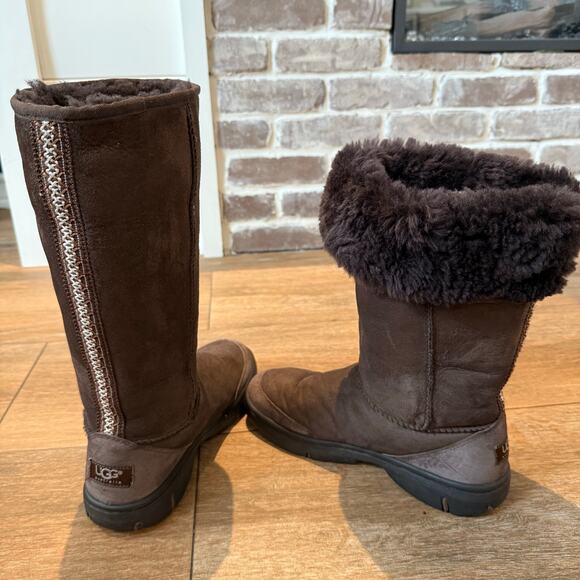 Ugg Women's Classic Chocolate Brown Tall Boots Size 7 - Picture 9 of 9
